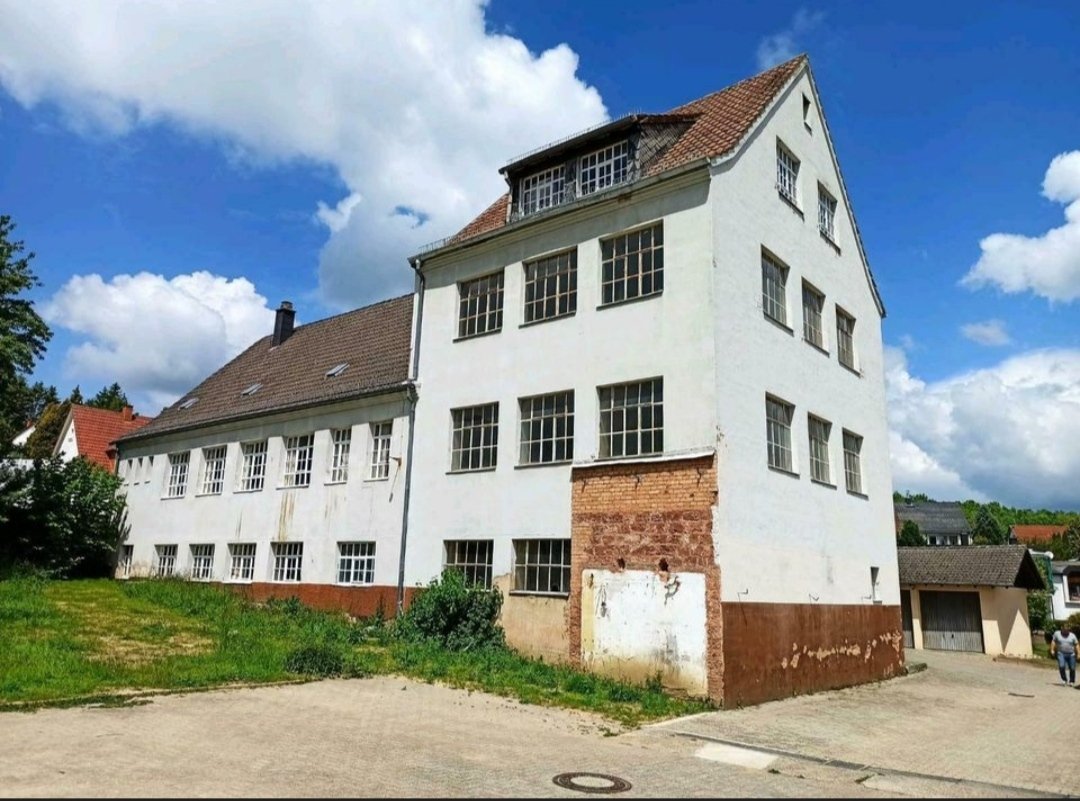 Wohnen im Industrieloft? - Hier beginn Ihr Projekt! Wohnen im Industrieloft? - Hier beginn Ihr Projekt!