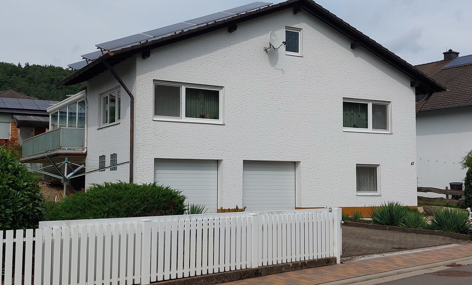 Sonniges Einfamilien-/ Ferienhaus mit ausgebautem Souterrain im Luftkurort Eppenbrunn Sonniges Einfamilien-/ Ferienhaus mit ausgebautem Souterrain im Luftkurort Eppenbrunn